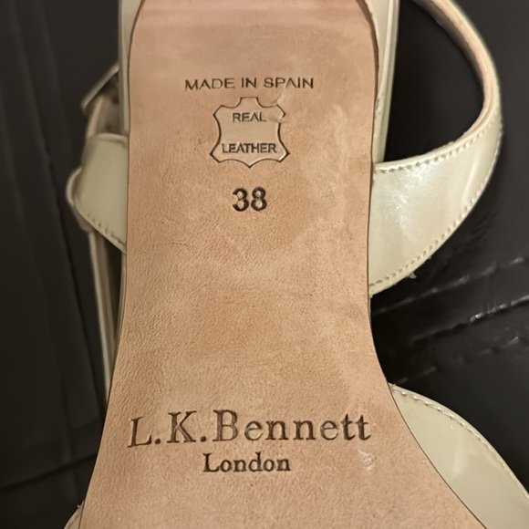 LK Bennett Patent Leather Pointed Toe Kitten Heel Slingbacks - Picture 10 of 13